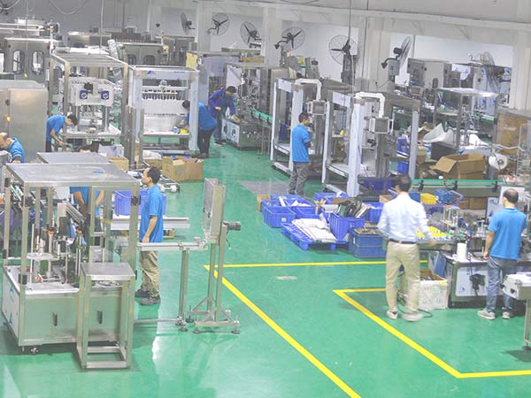 包裝機械設備生產廠家：冠鴻智能